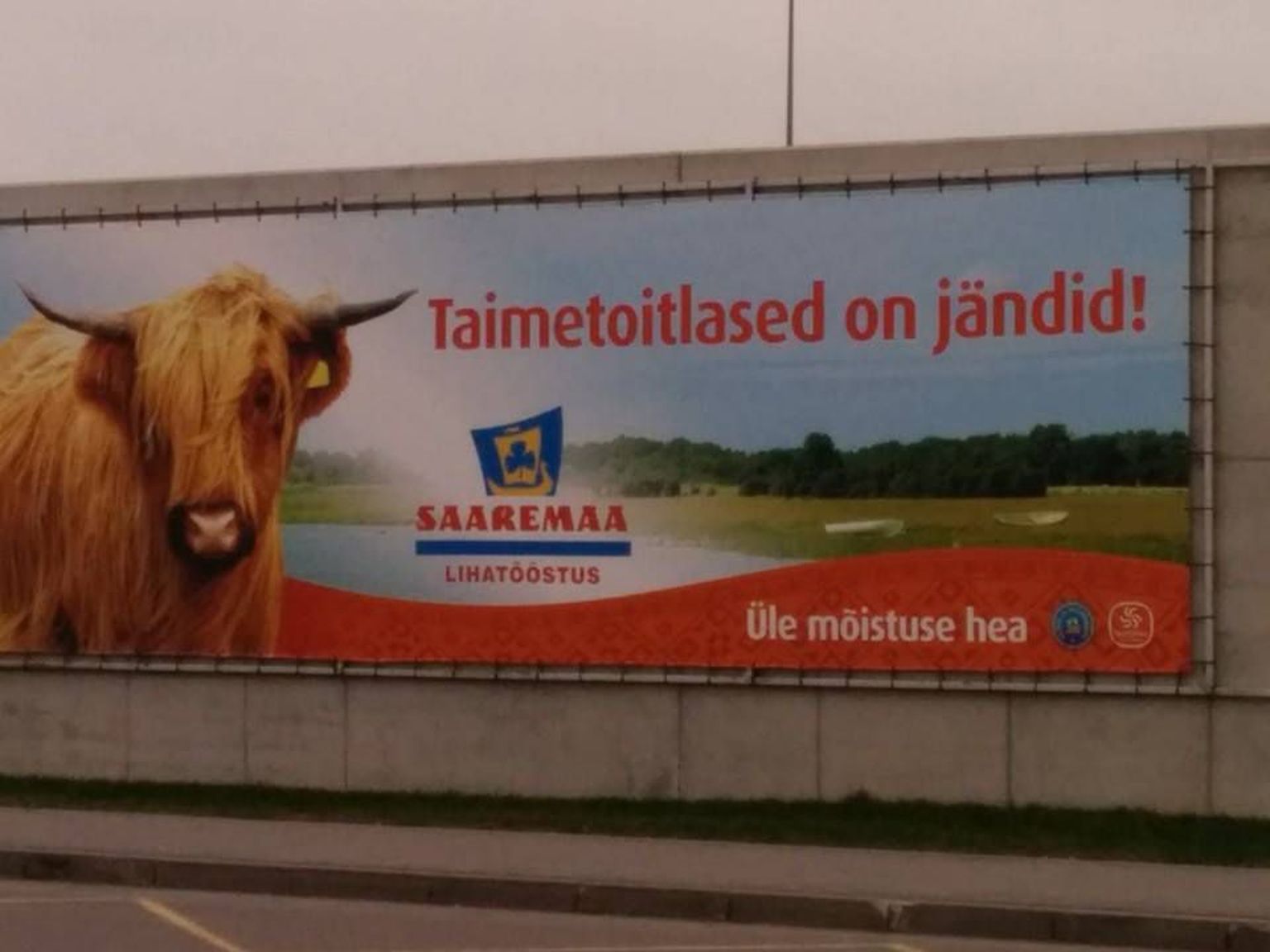 Saaremaa Lihatööstuse reklaamplakat.