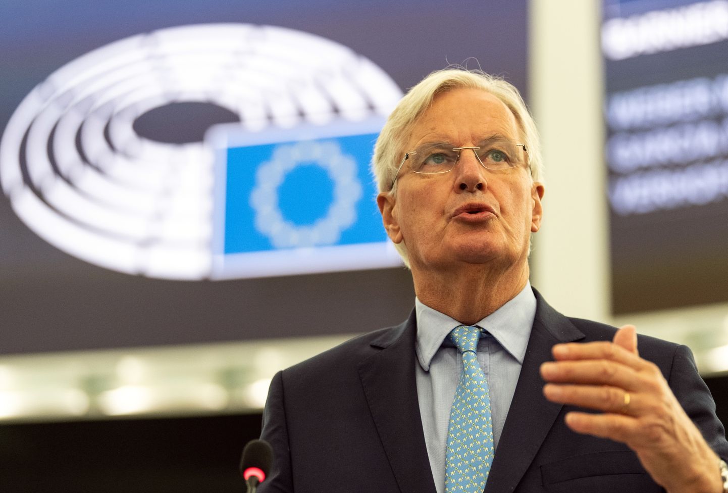 Michel Barnier täna europarlamendis.