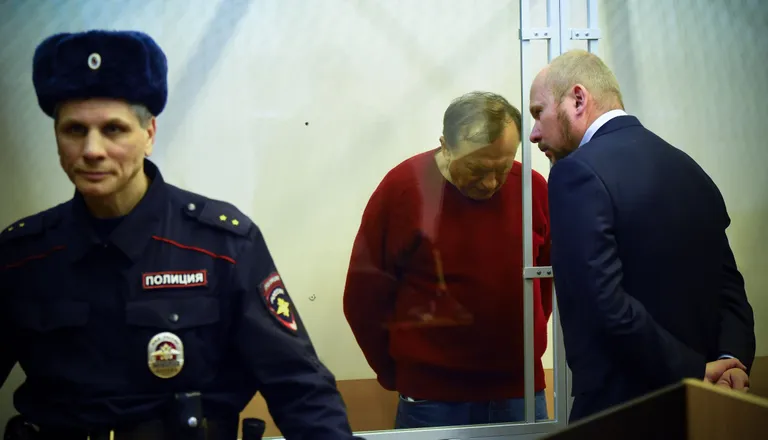 Ajaloolane Oleg Sokolov koos oma advokaadi Aleksandr Potšujeviga