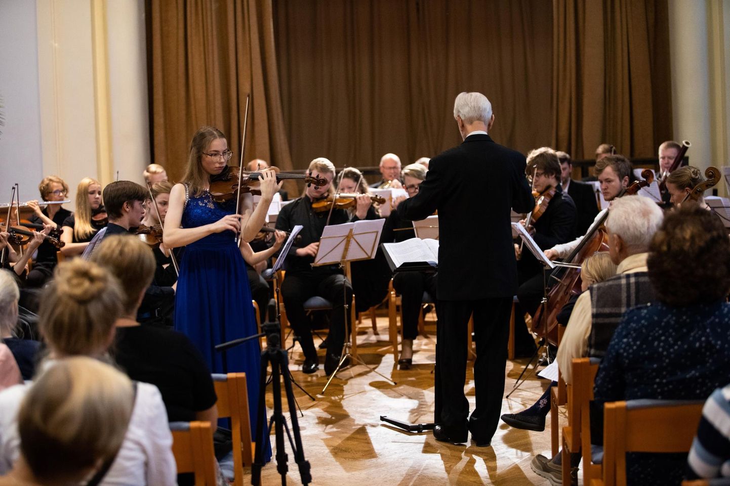 Virumaa Kammerorkester andis Arvo Pärdi sünnipäeva puhul suurepärase sümfooniakontserdi.