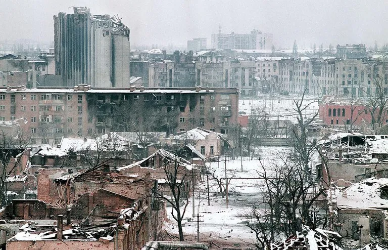 Разрушенные кварталы Грозного.