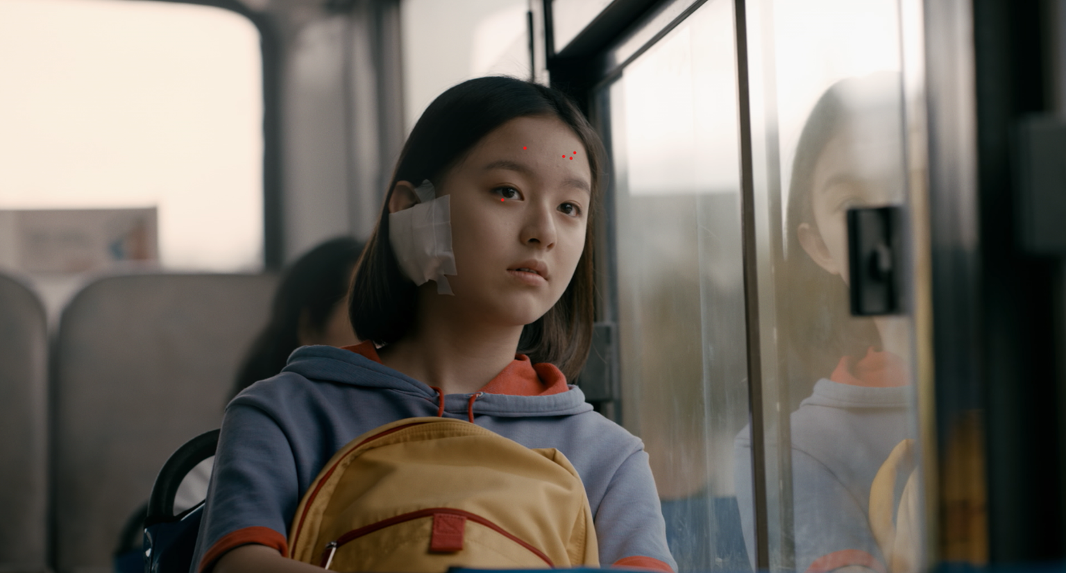 Eun-hee on kaheksanda klassi õpilane, kes elab Seoulis ja keda kehastab Ji-hu Park.