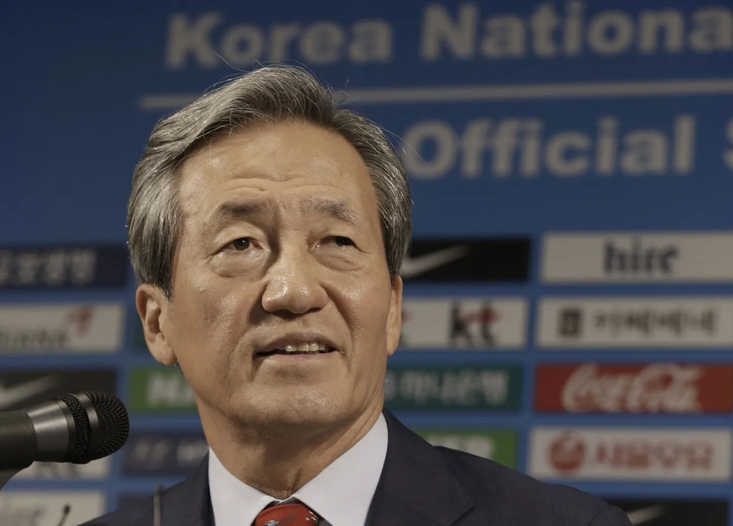 South Korean FIFA presidential candidate Chung Mong-joon speaks during a news conference in Seoul, South Korea, Thursday, Sept. 3, 2015. Chung accused the Asian Football Confederation of breaking rules by lobbying for rival candidate Michel Platini in the upcoming FIFA presidential election. Chung said that the AFC has been sending letters to officials of member federations urging them to vote for the Frenchman on Feb. 26. (AP Photo/Ahn Young-joon)