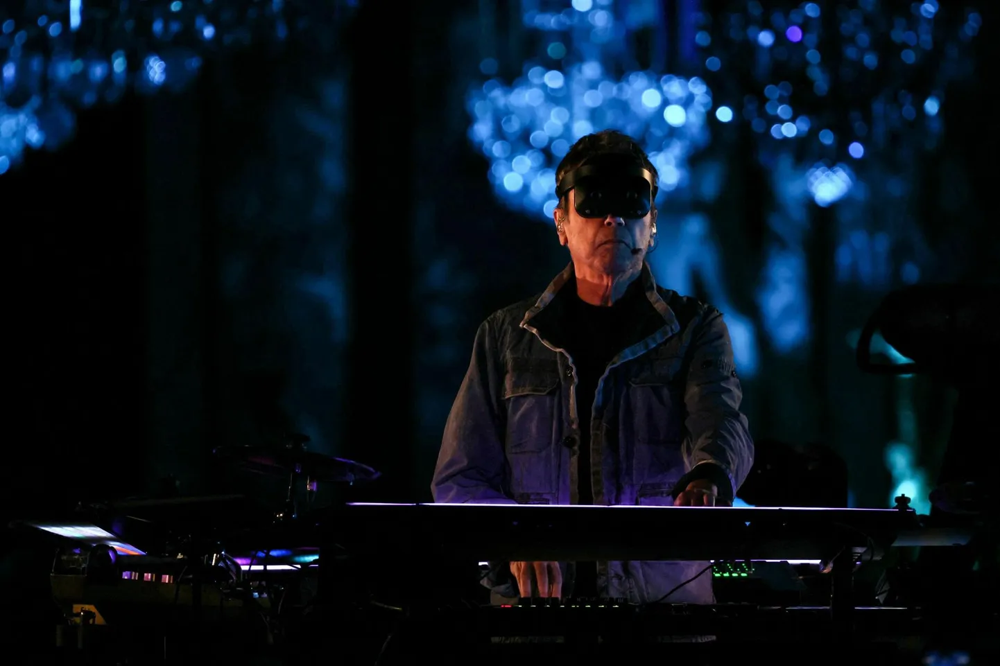 Jean-Michel Jarre andis 23. detsembril Versailles'i 400. aastapäevale pühendatud efektse kontserdi.