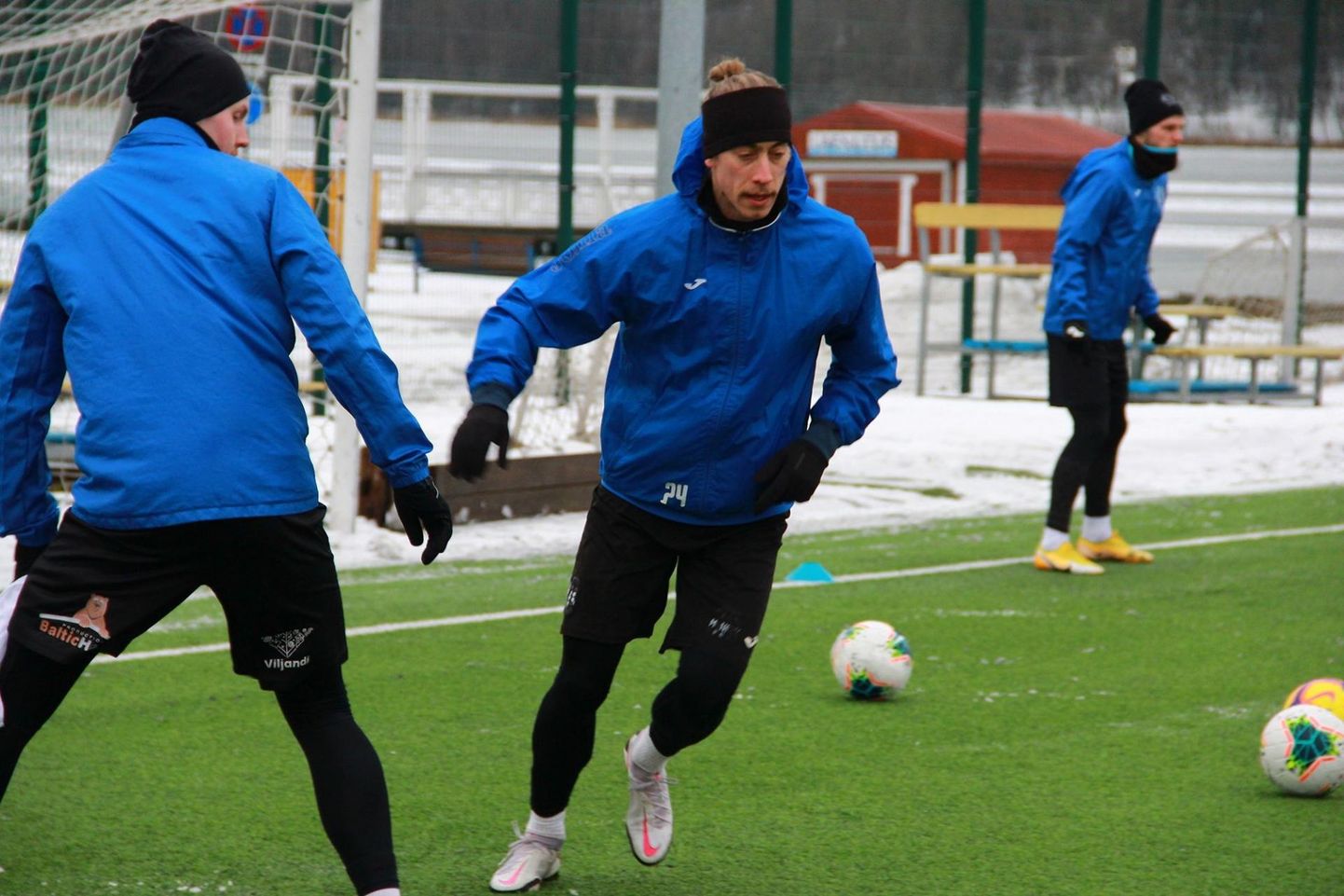 Tuleviku meeskond on seni saanud treenida Viljandis, kuid külma tõttu tuleb harjutama sõita Tallinna.