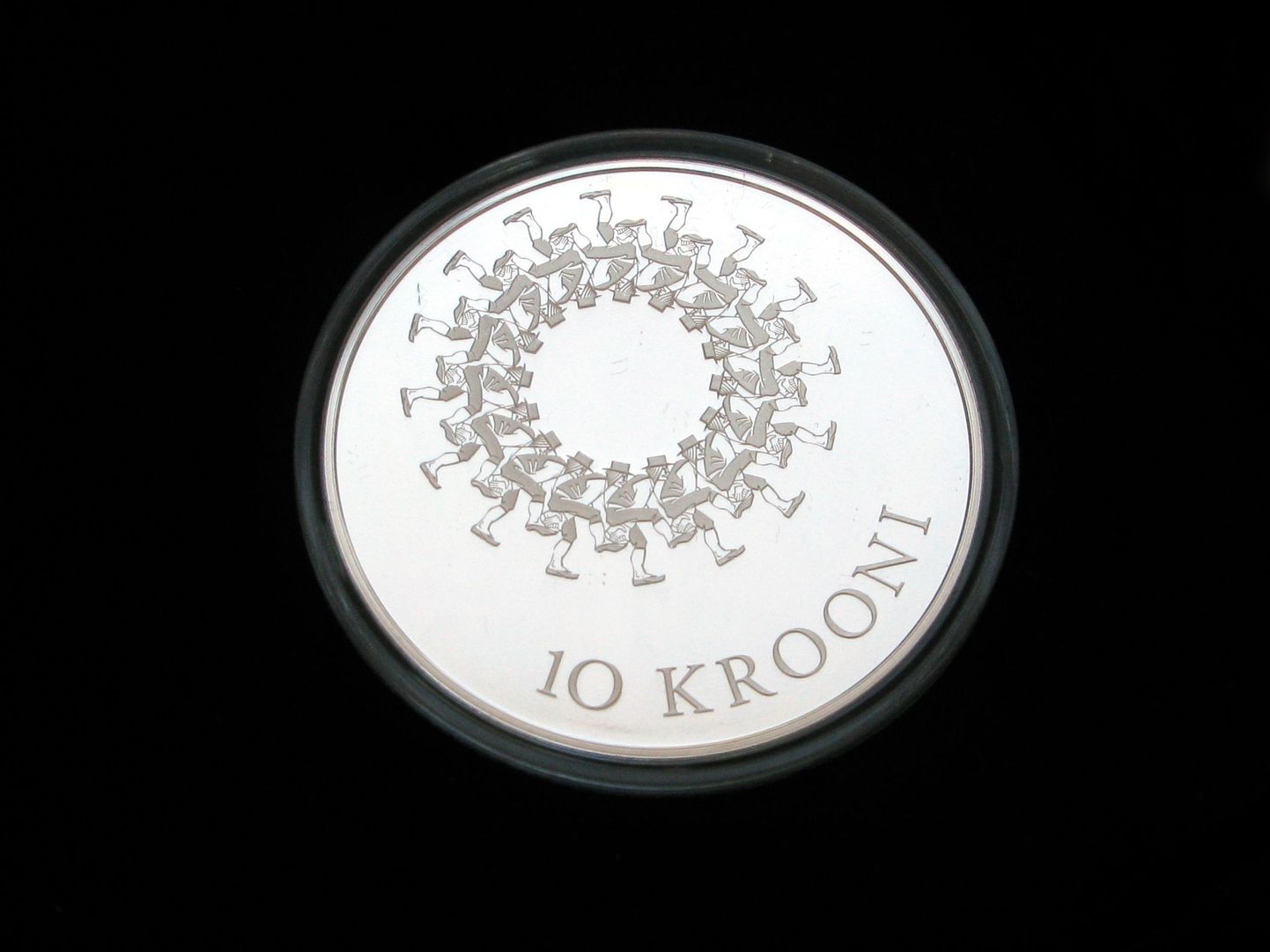 10-kroonise nimiväärtusega hõbemünt, mille saab endale soetada 350 krooni eest.