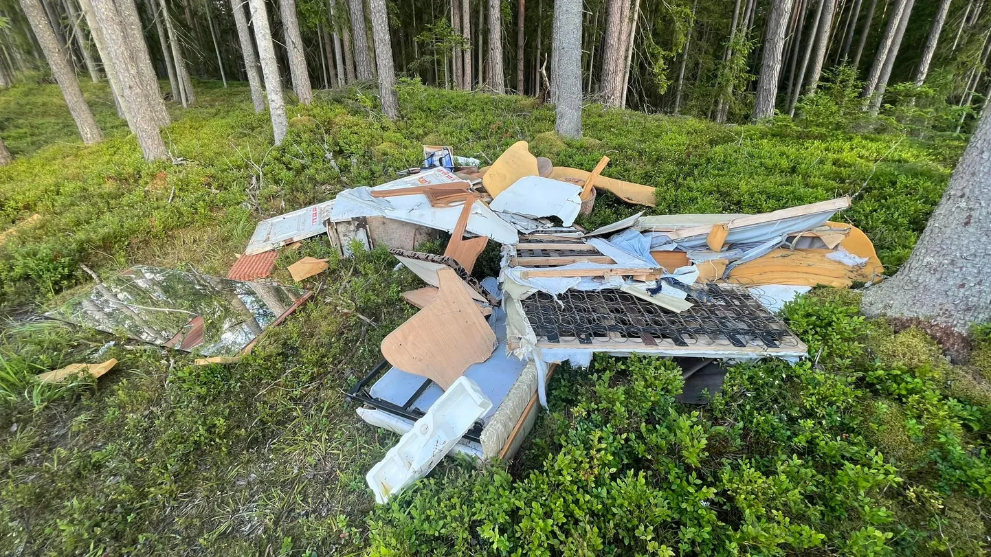 Metsa alla prügi viimine võib kaasa tuua suure trahvi.