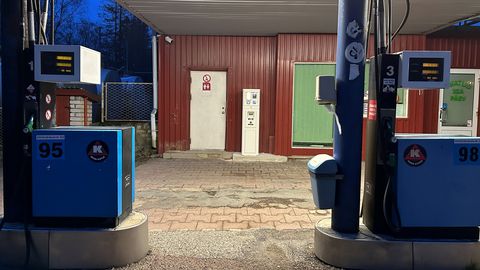 Tankla hind on poolteist korda alanenud