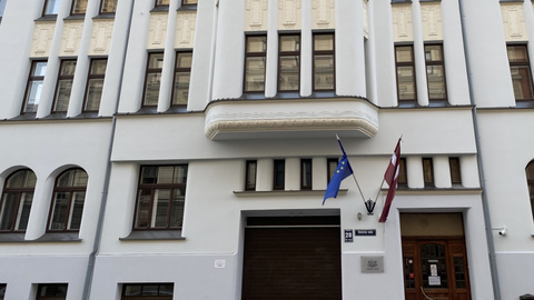 LM turpina pārbaudes VSAC “Rīga” filiālē pēc ziņām par iespējamu jaunieša badināšanu