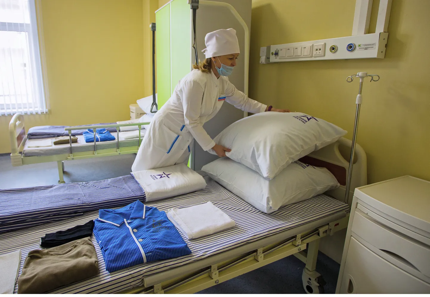 Бурятия первой из российских регионов ввела полный двухнедельный локдаун из-за коронавируса.