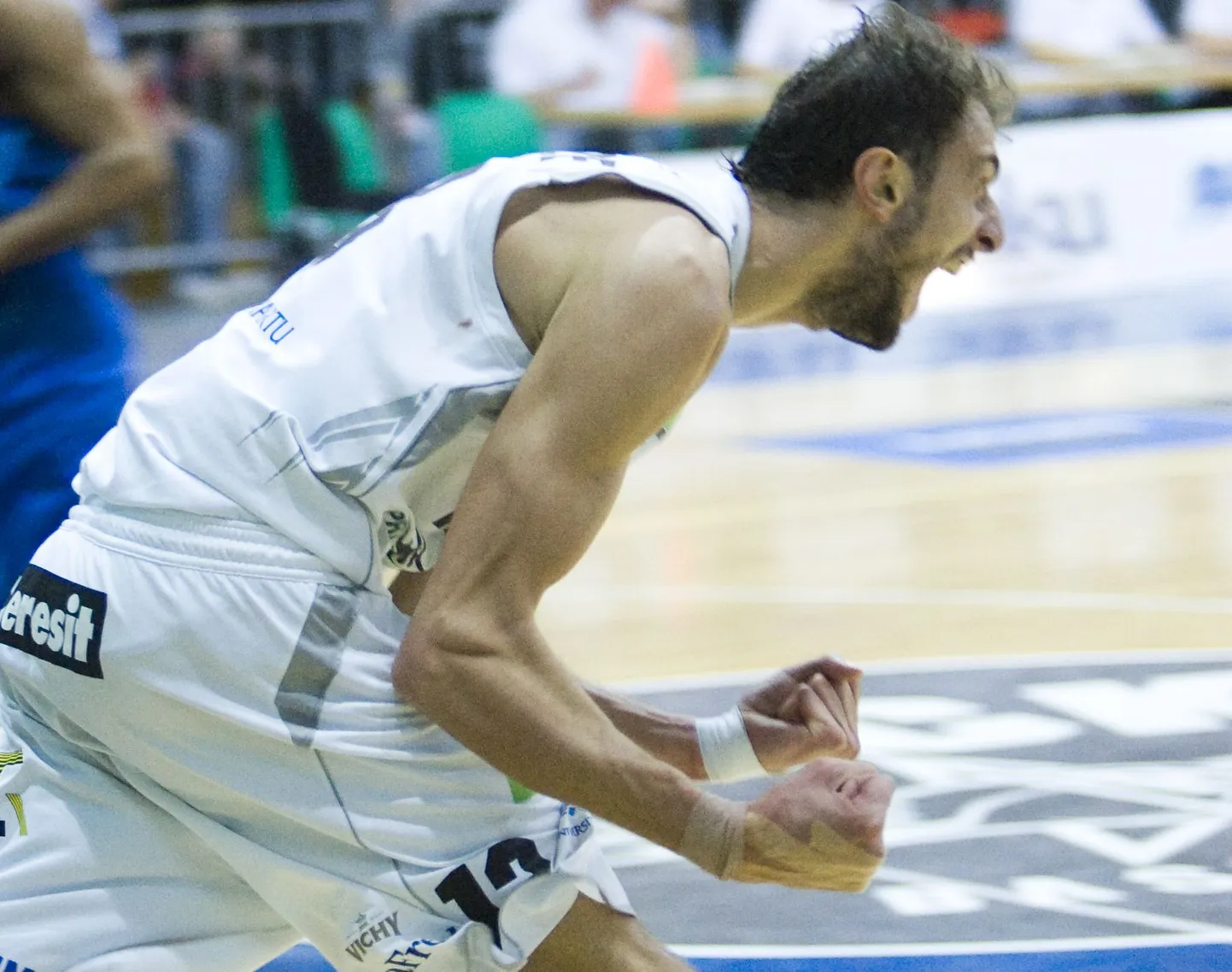 Viktor Sanikidze Tartu särgis.