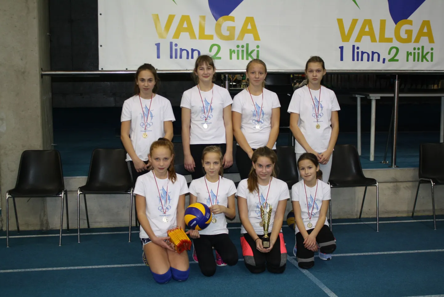 Valga Priimetsa kooli võidukad tüdrukud