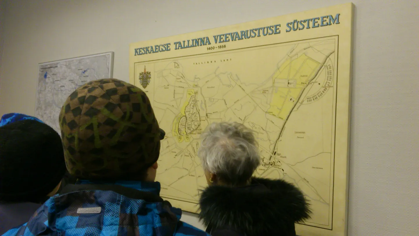 "Tarkuse retk" viis Pärnu Vanalinna põhikooli viiendikud Ülemiste veepuhastusjaama.