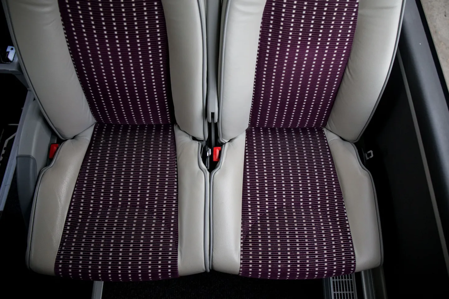 Автобус Lux Express.
