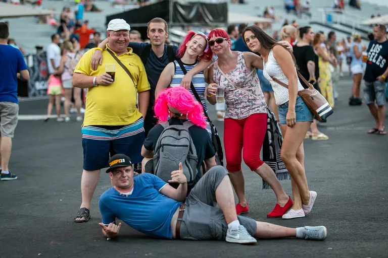 Festivali ega iseennast pole vaja liiga tõsistelt võtta - elu on nii palju lõbusam!