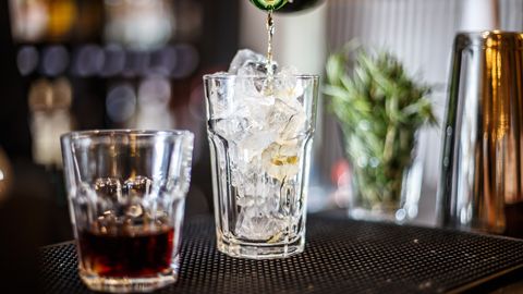 Alkoholist hoidudes paraneb isegi välimus. Alkoholist hoidudes paraneb isegi välimus.