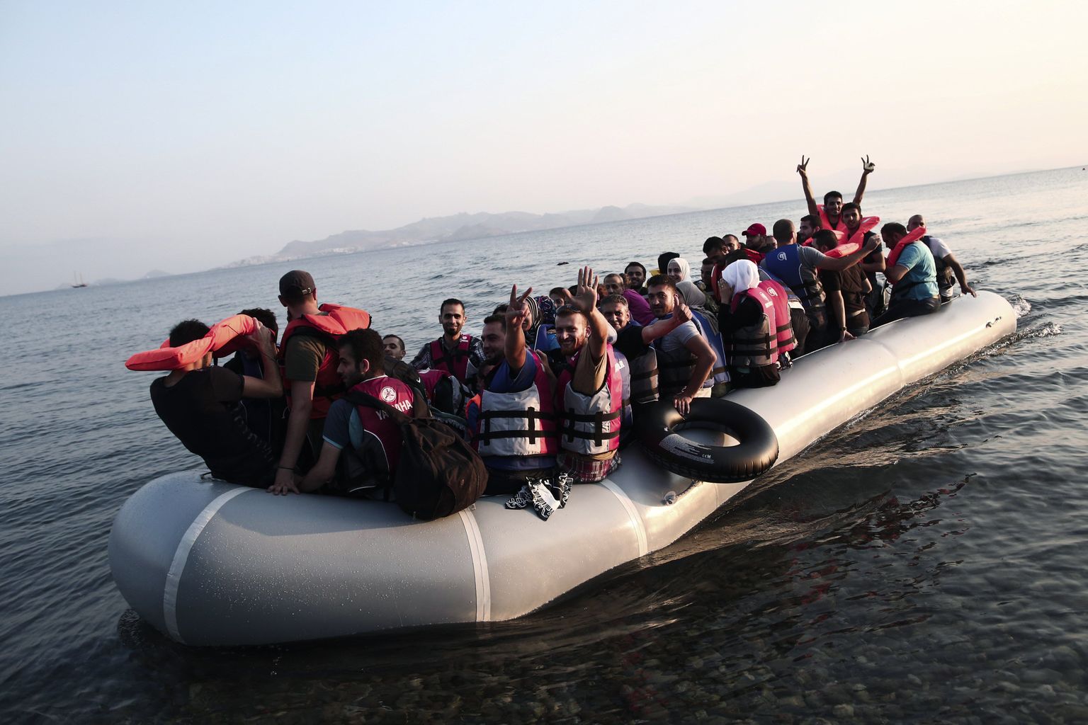 Nädalavahetusel Türgist Kreekale kuuluvale Kosi saarele jõudnud immigrandid.