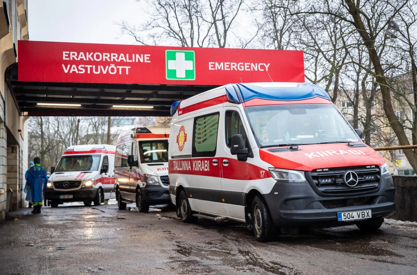 Haiglate ülekoormatus tekitas aasta algusl nende uste taha kiirabiautode järjekoorra. See on kordumas ja oluliselt ulatuslikumalt, kui vaktsineerimine vaibub täielikult.