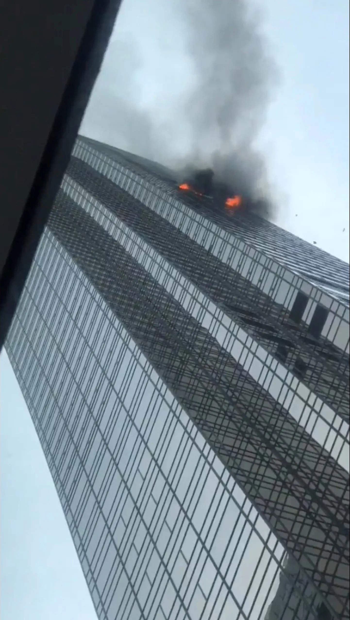 Пожар в Trump Tower.