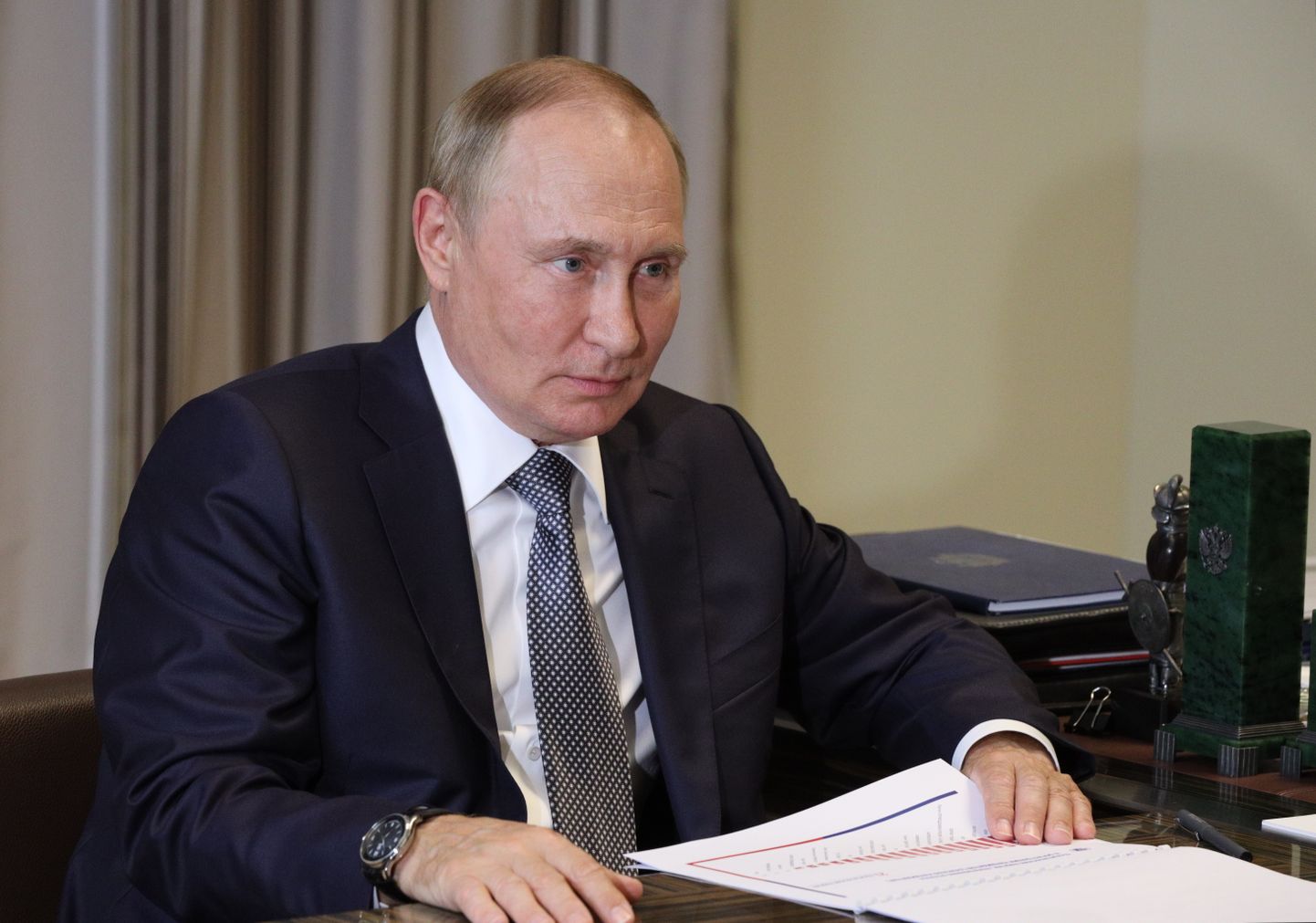 Vladimir Putin 19. augustil kohtumisel Venemaa föderatsiooni keskvalimiskomisjoniga.