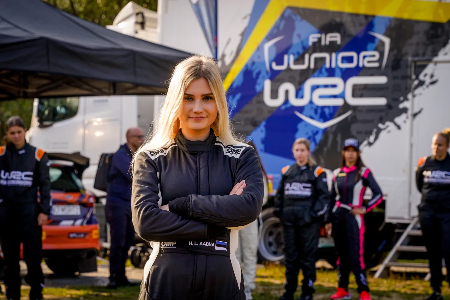 Hanna Lisette Aabna oli noorim WRC Beyond Rally naistalentide programmis osalenu. Just nooruse tõttu võis ta ka kolme parema seast välja jääda, sest žüriiliikmed julgustasid teda ka järgmistel aastatel konkurssis osalema.
