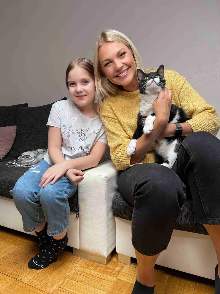 «Südamesoovi» saatejuht Keili Sükijainen koos Elisabethiga.