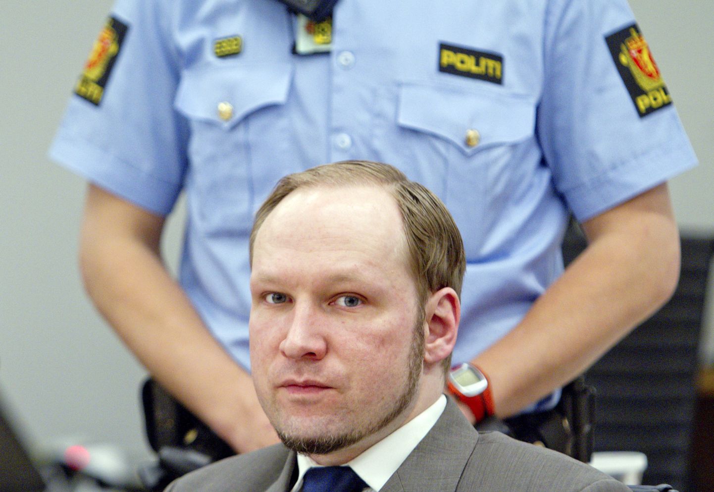 Anders Behring Breivik eile Oslo kohtusaalis.