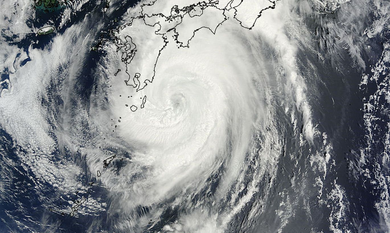 Мощный тайфун тапа. Халонг (Тайфун, 2014). Лун Хайян. Тайфун в Японии май 2023г.