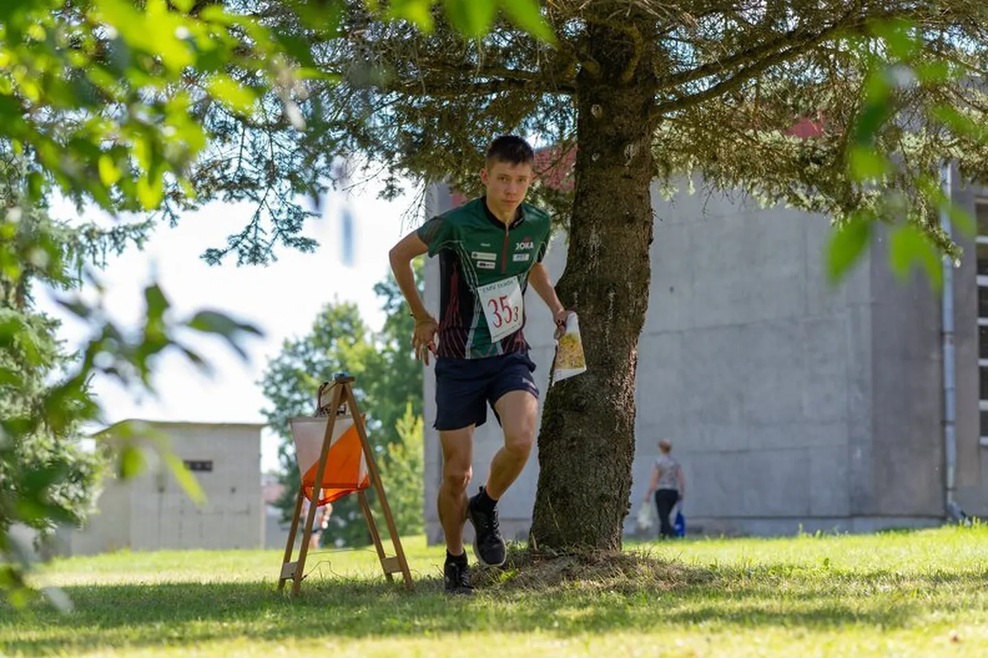 Henri Perillus orienteerumisrajal.