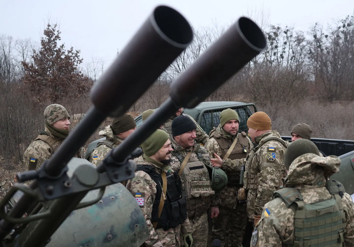 Украинские солдаты вблизи Киева.