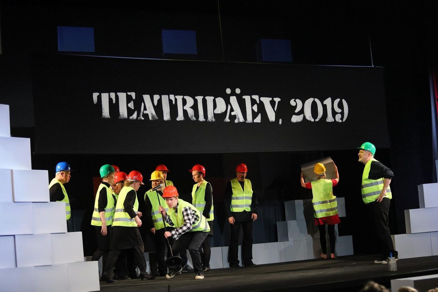 2019 aasta teatripäeva uhke tseremoonia Rakvere teatrimajas, kus jagati aastaauhindu 2018 aasta loomingu eest. FOTO: Meelis Meilbaum