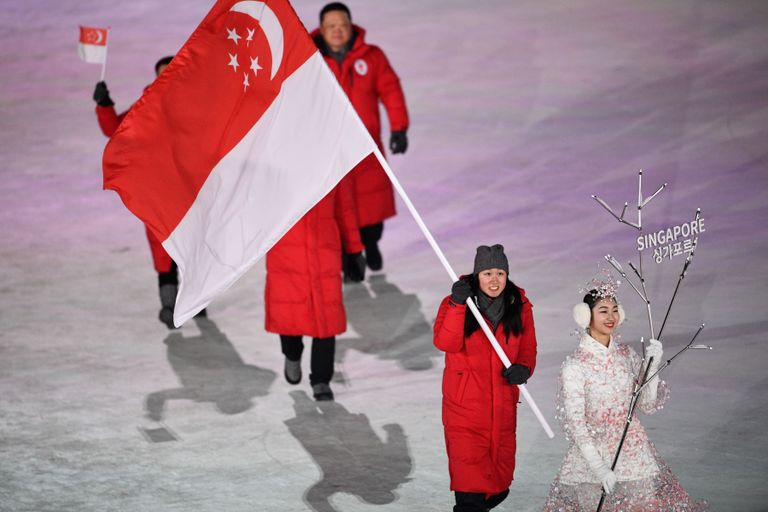 Cheyenne Goh kannab avatseremoonial Singapuri lippu