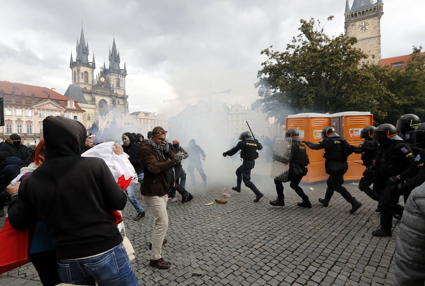 Praha koroonapiirangute vastane meeleavaldus.