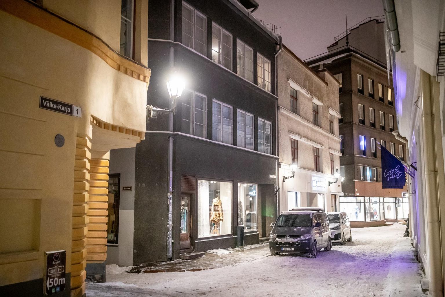 Ханна-Мария Селл (23), и ее партнер, финский бизнесмен Теэму Васанкари (52), которые были найдены мертвым с пулевыми ранениями в квартире в Старом городе Таллинна.