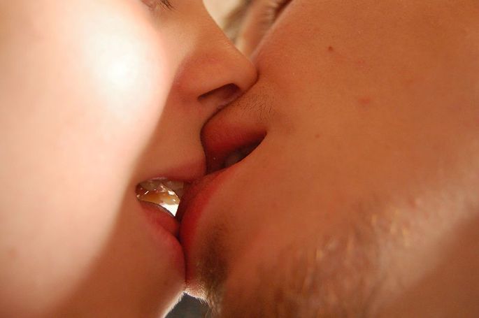 Горячая Поцелуй в ХХХ Секс рис