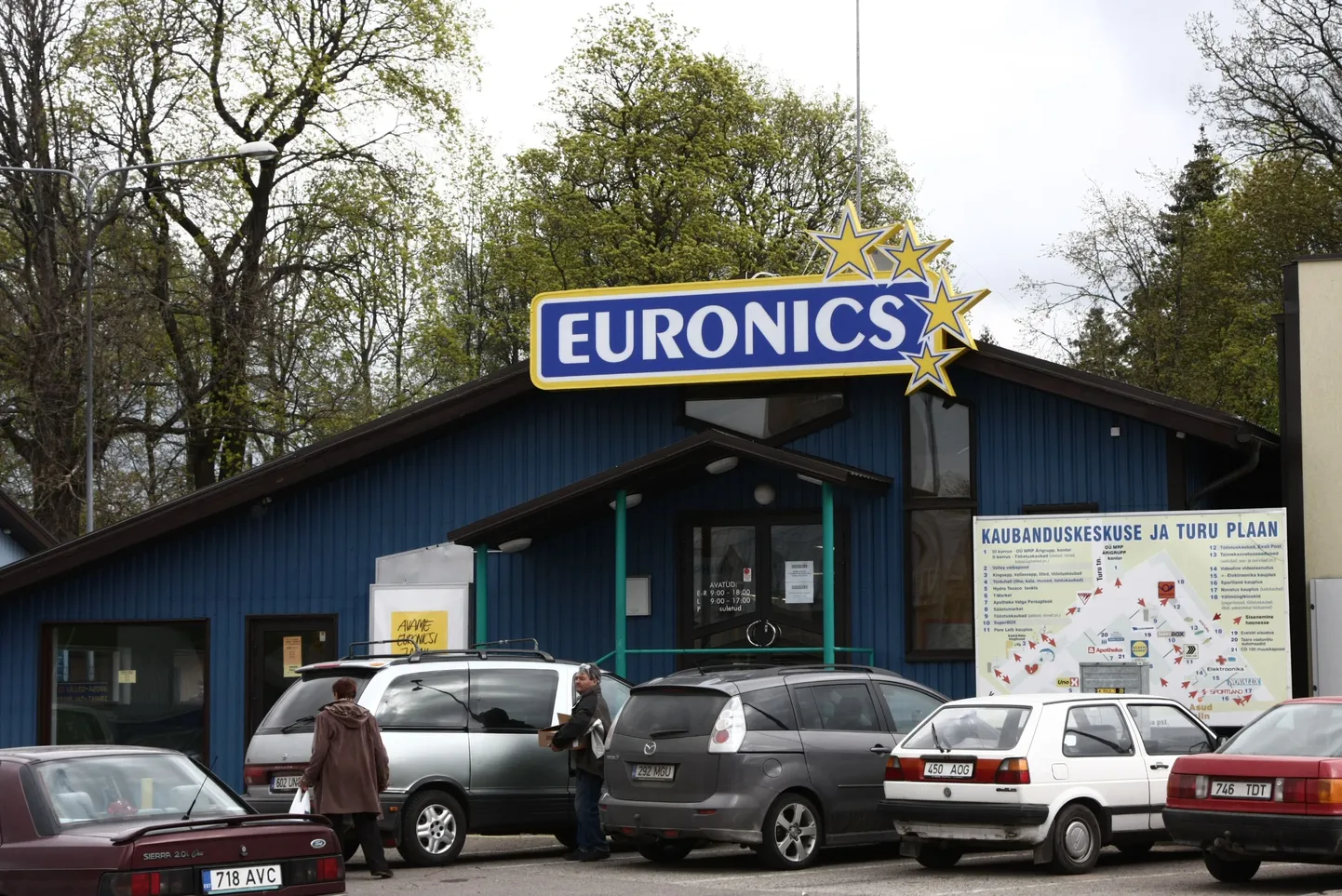 Euronics.