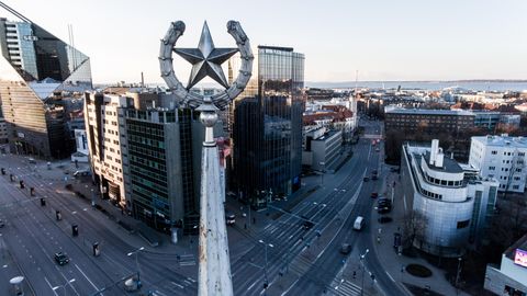 EERIK-NIILES KROSS ⟩ Vene aeg katkestas Tallinna arengu. Uus linnavõim, miks te kordate vanu vigu?
