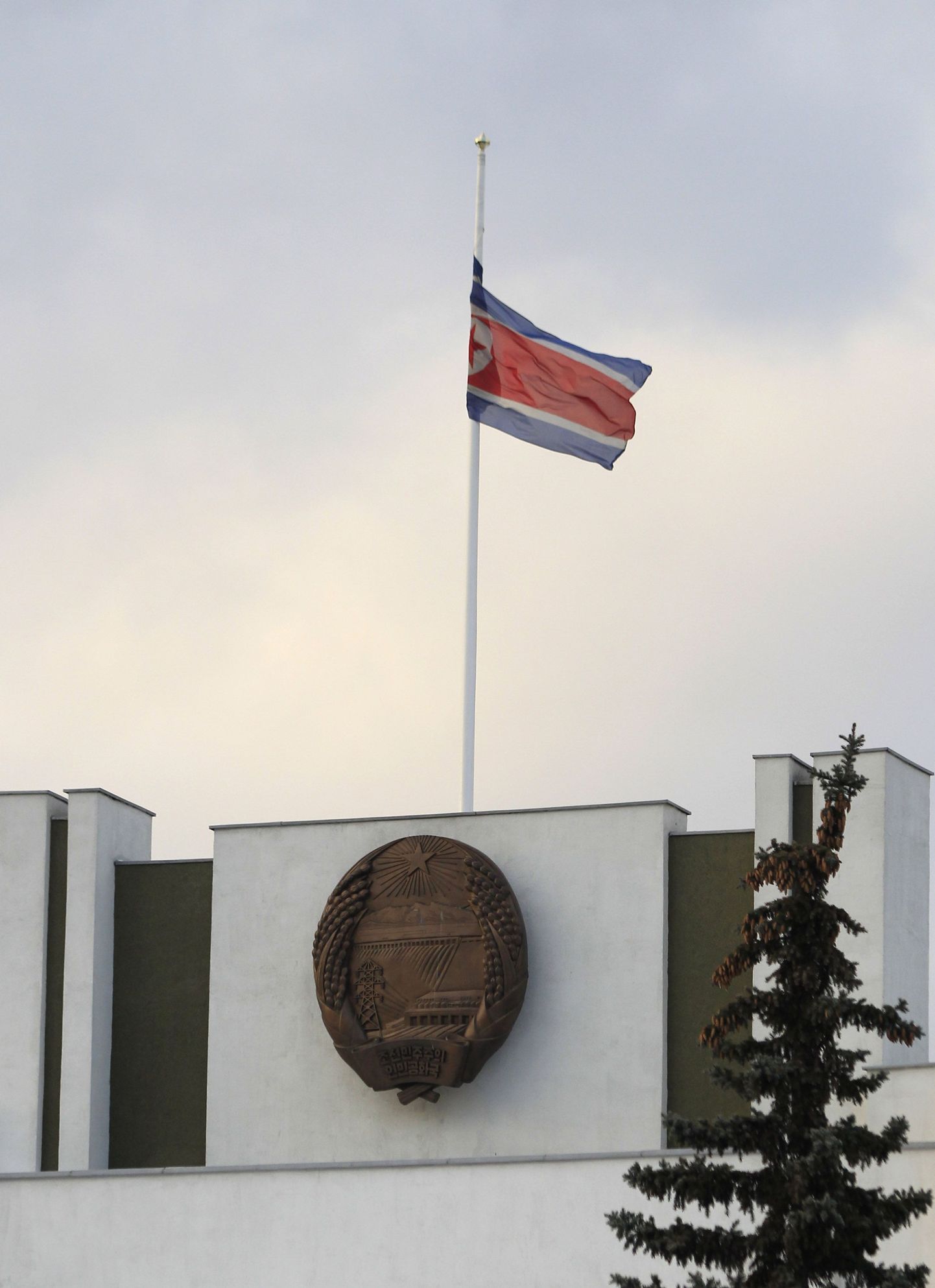 Leinalipuga Korea RDVi Moskva saatkond.