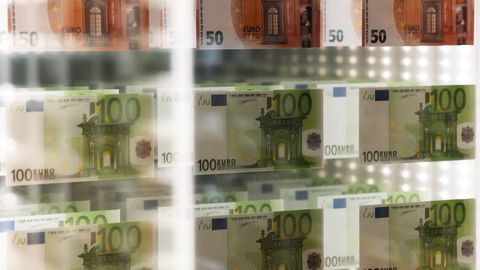Nosauktas 10 trešās valstis, uz kurām Latvijas iedzīvotāji un uzņēmumi pērn pārskaitījuši lielākās summas
