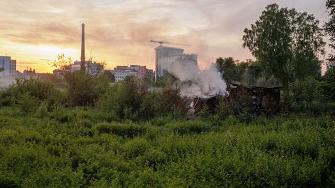 Фото ⟩ В Таллинне горит дом