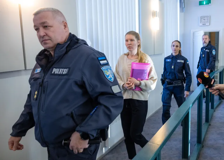Süüdistatav Kairi Kuusemaa kohtus.