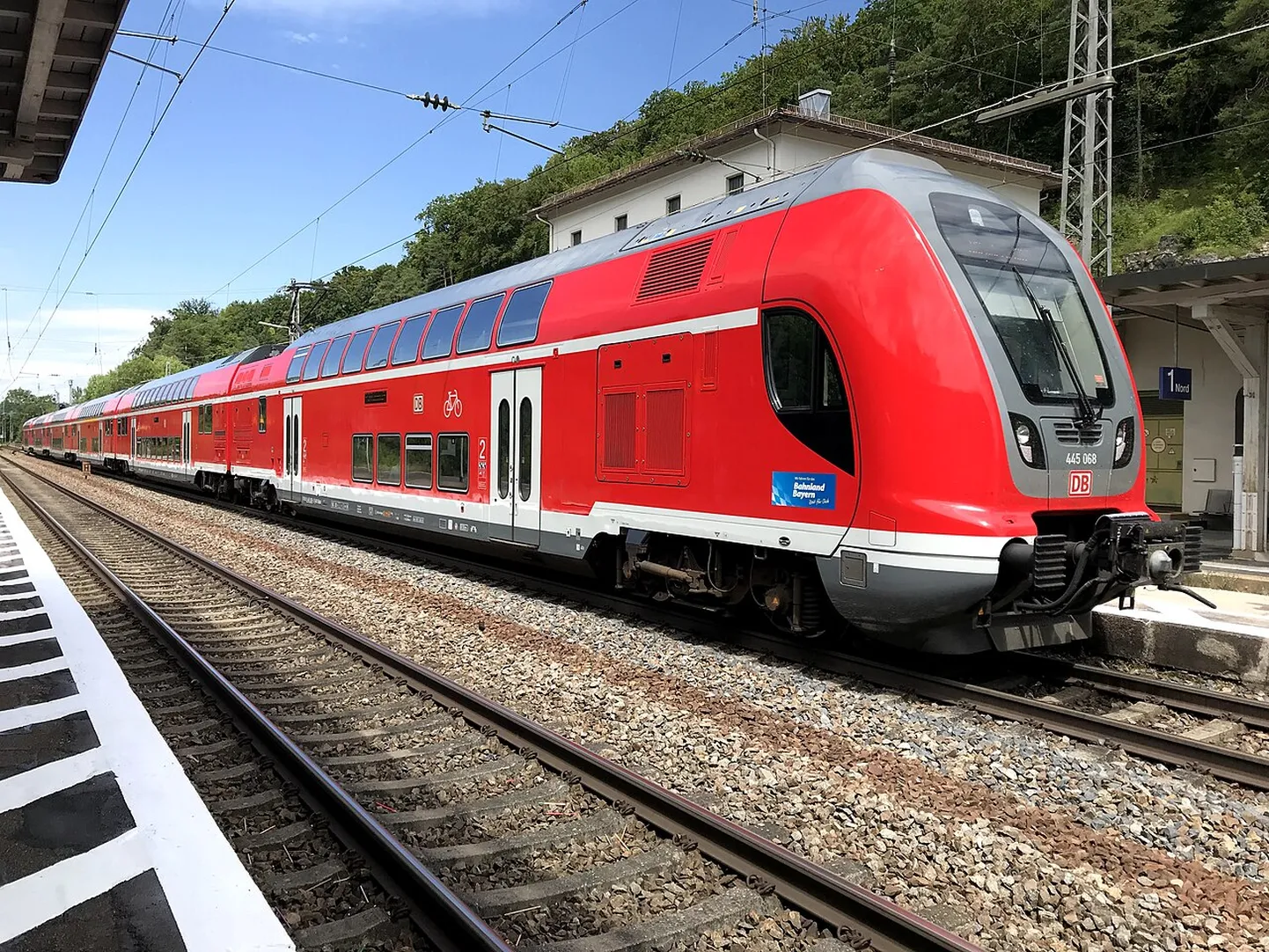 Deutsche Bahn AG on maailma suurimaid rongifirmasid ja tööandja enam kui 300 000 inimesele.