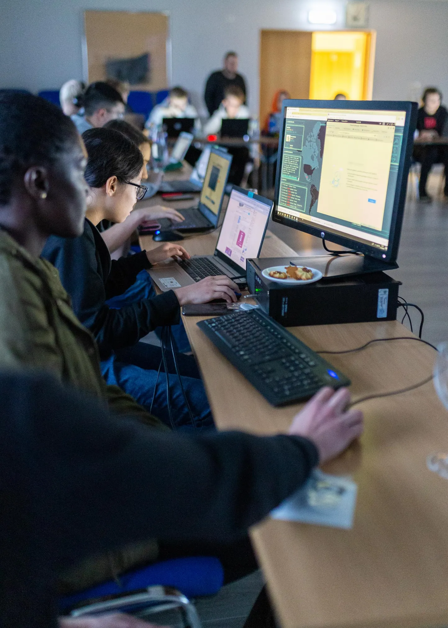 Küberturbe võistluse CTF Pärnu XMAS üritusel osales üle 30 noore üle eesti. Just küberturve on meie digiriigi ja idusektori kõrval tõusmas kolmandaks edulooks.