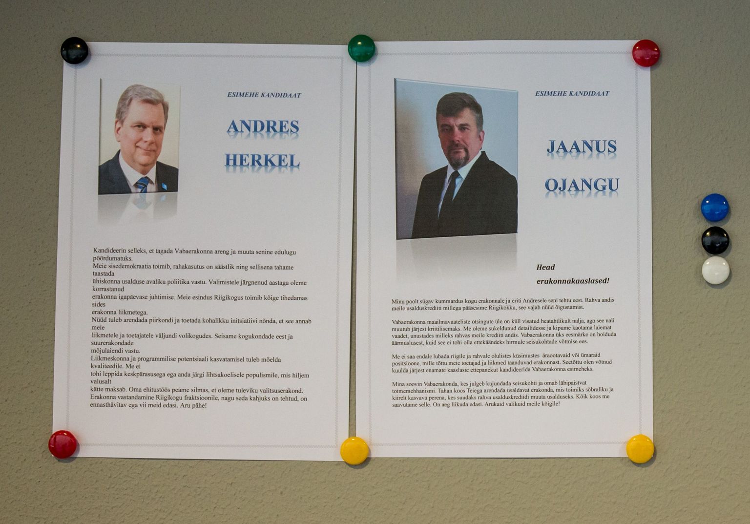 Vabaerakonna esimehe ametisse kandideerinutest saatis edu partei senist juhti Andres Herkelit, kes edestas Jaanus Ojangut.