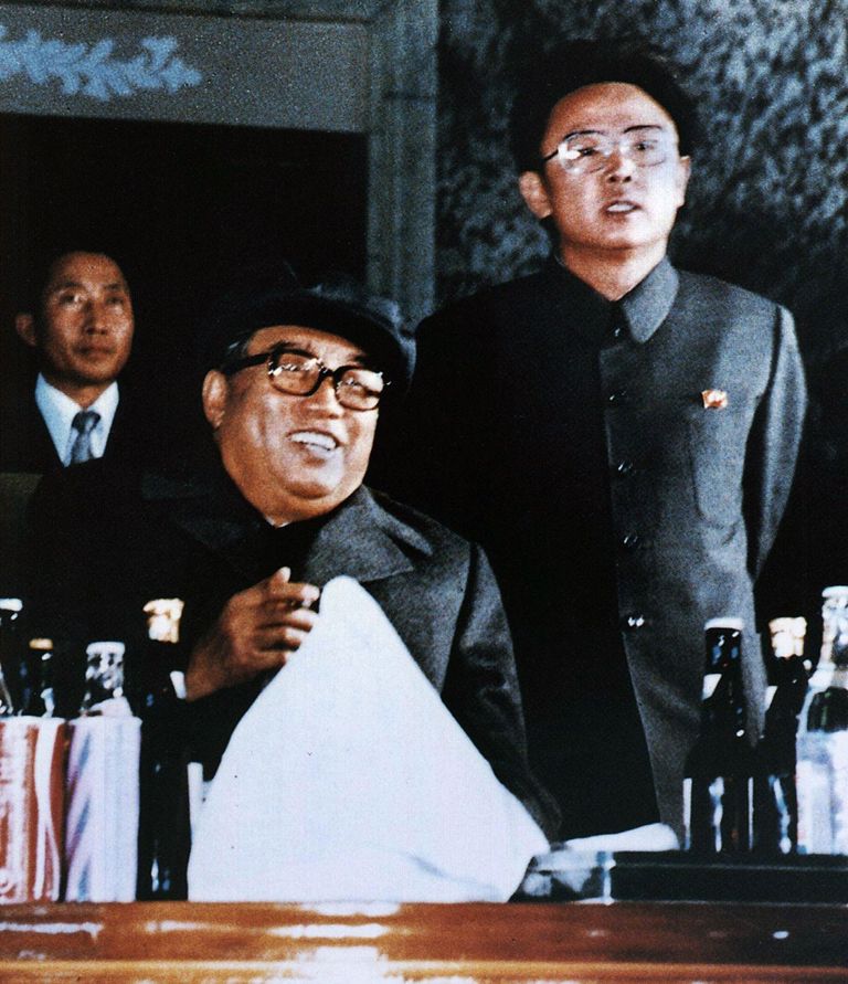 Põhja-Korea asutaja Kim Il-sung (vasakul) ja ta poeg Kim Jong-il