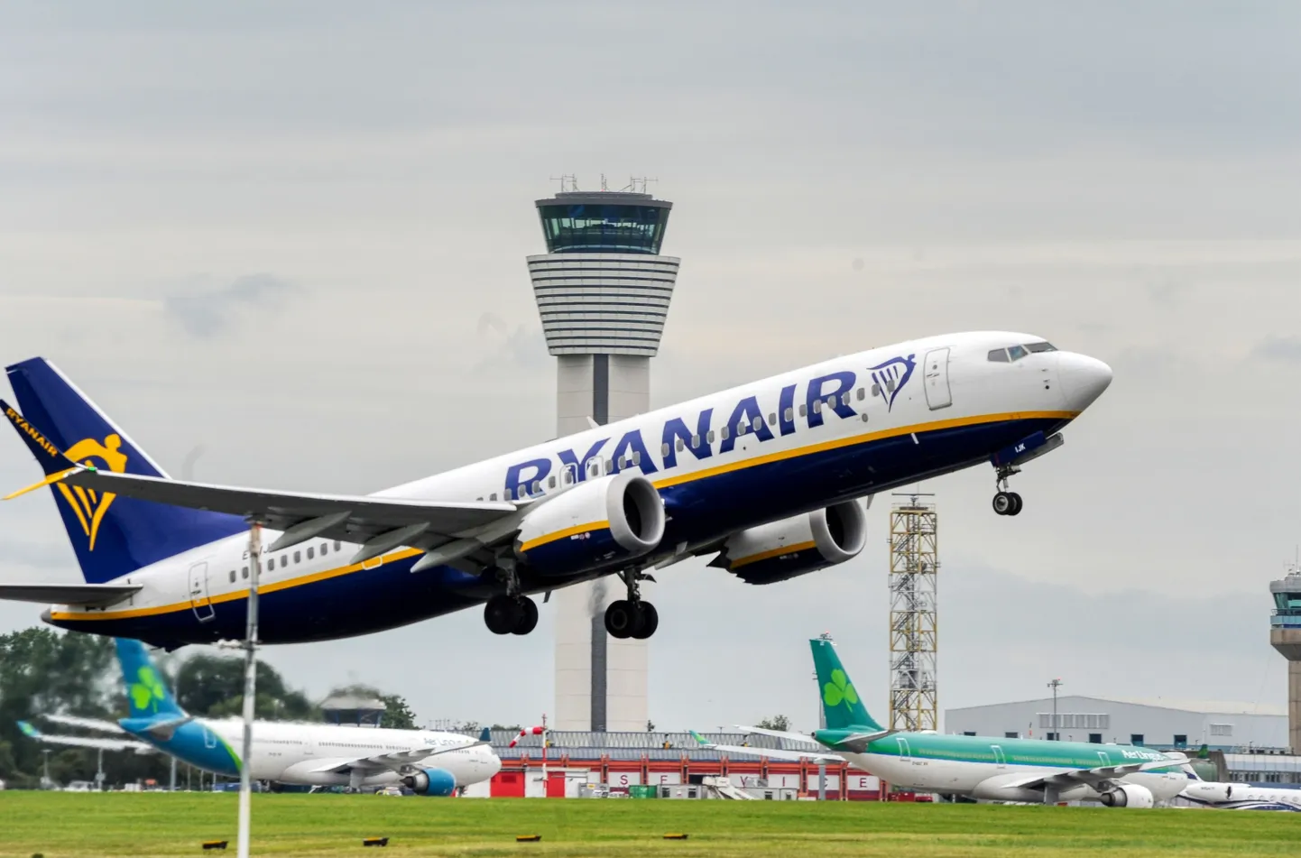 Самолет компании Ryanair