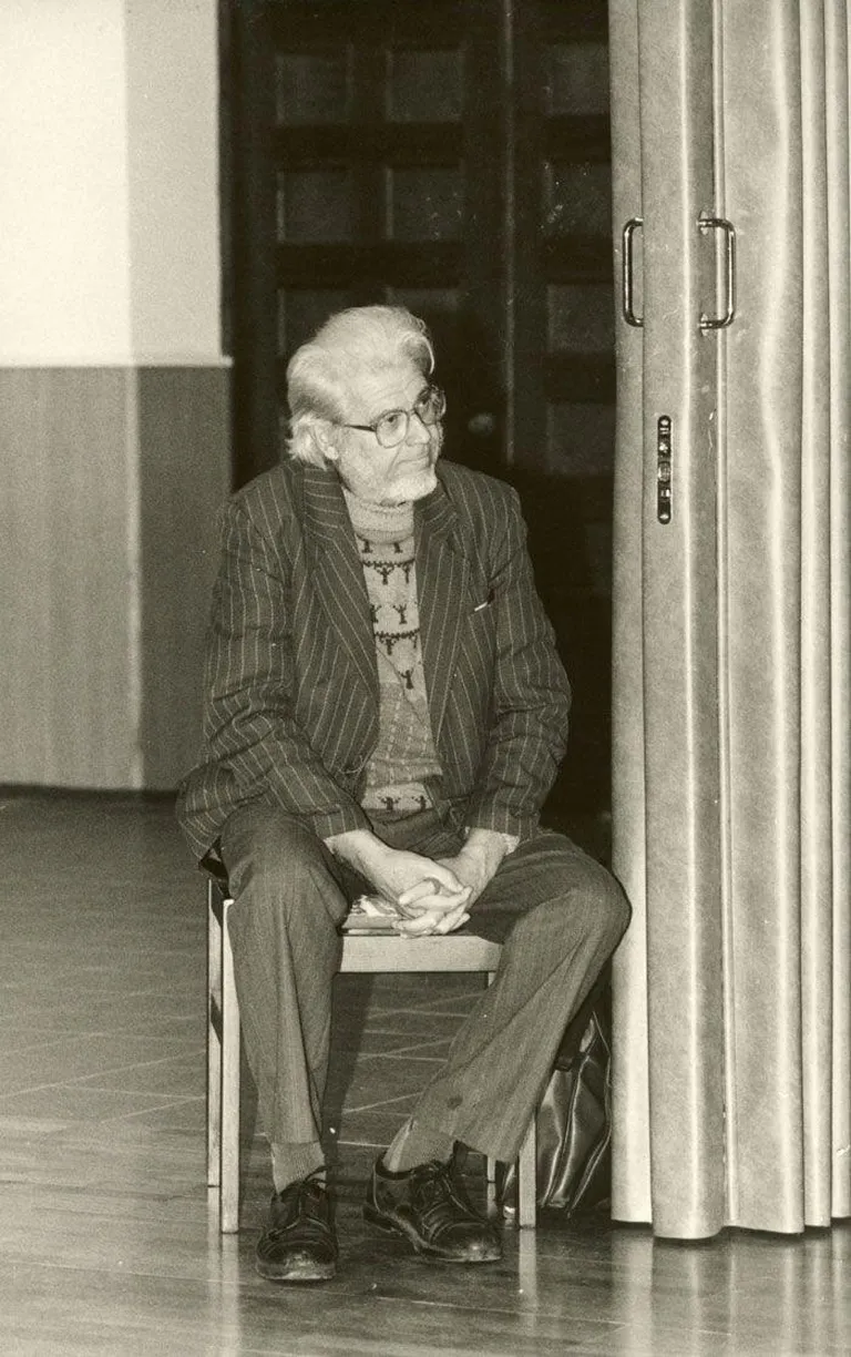 1996, Madis Kõiv seminaril „Traditsioon ja pluralism“.