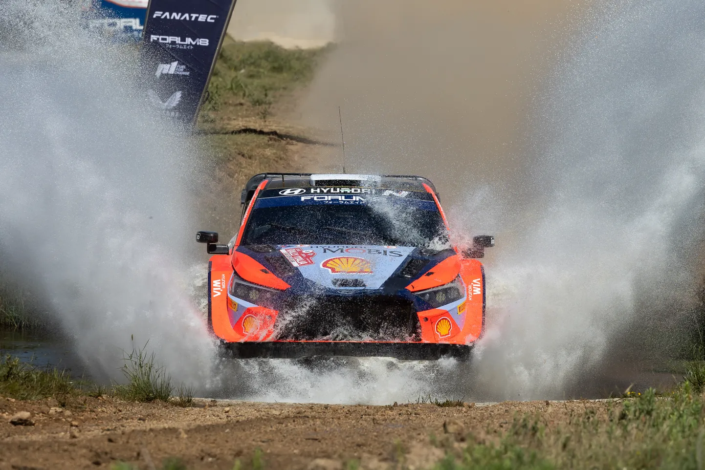 Ott Tänak ja Martin Järveoja Hyundai i20 Rally1-autoga Sardiinia MM-rallil.