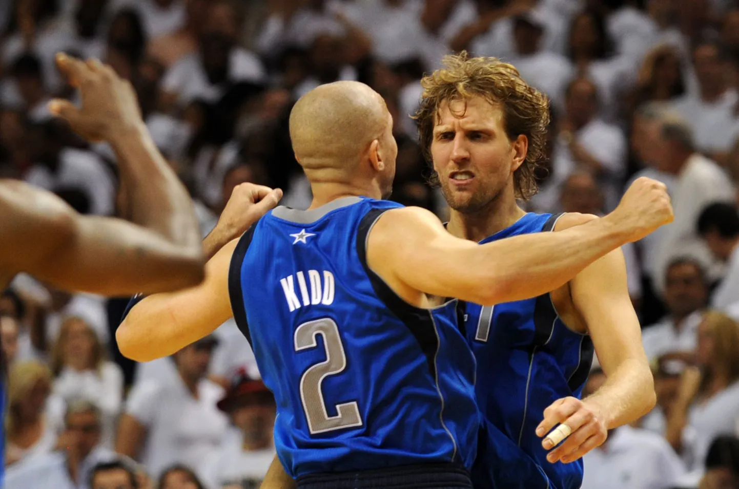 Dallas Mavericksi liider Dirk Nowitzki (paremal) ja meeskonna mängujuht Jason Kidd.