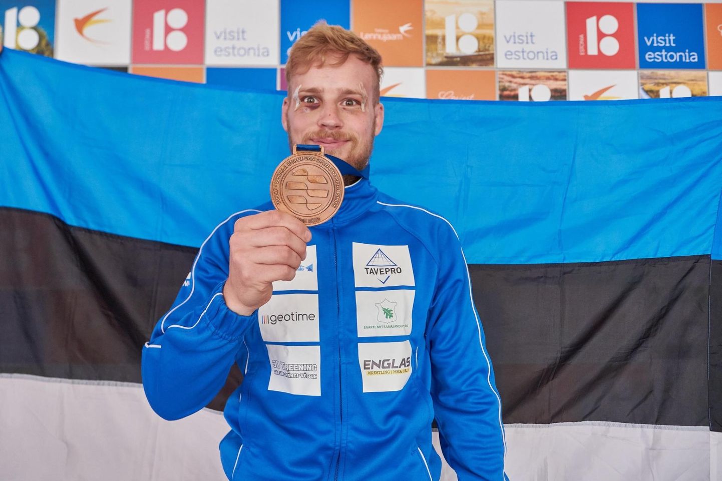 Veidi räsitud, ent õnnelik vabavõitleja Kaupo Kokamägi naasis Itaaliast Euroopa meistrivõistlustelt pronksiga.